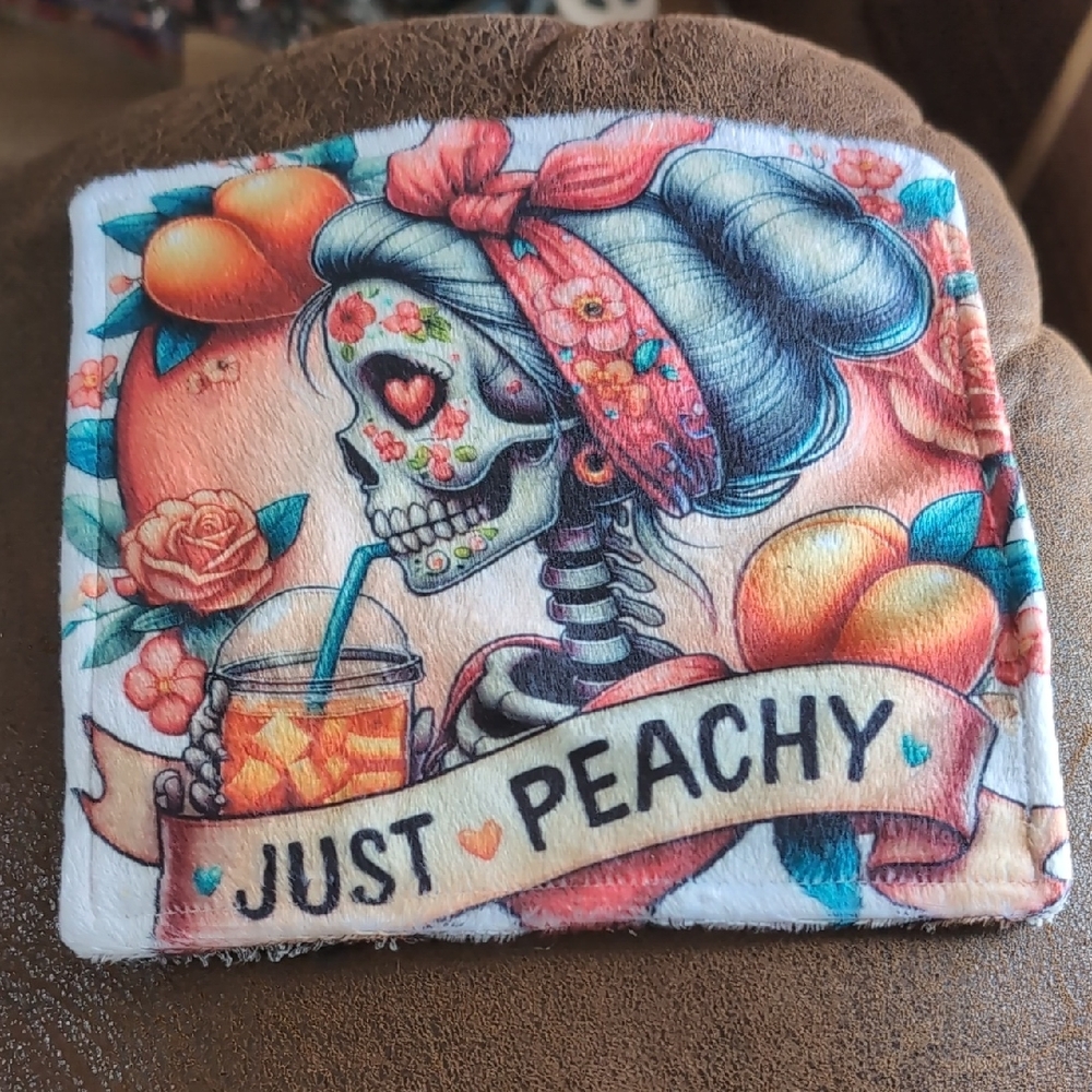 🍁Just Peachy Skeleton Washcloth
